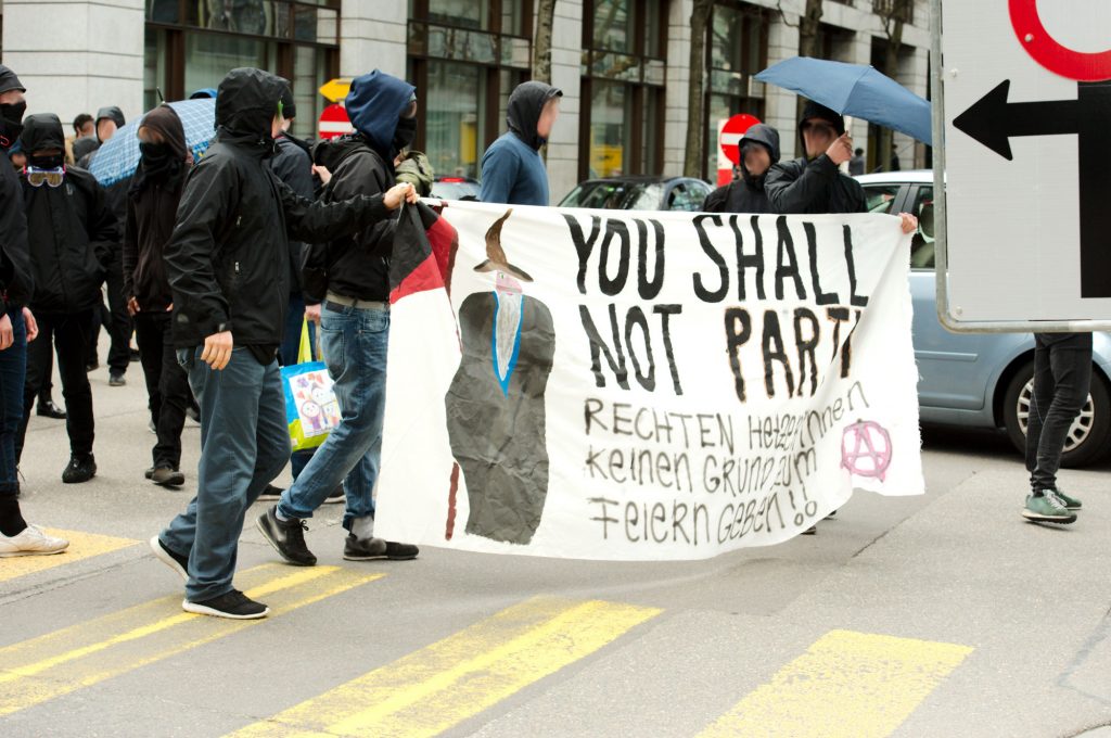 Demonstration an der Gotthardstrasse